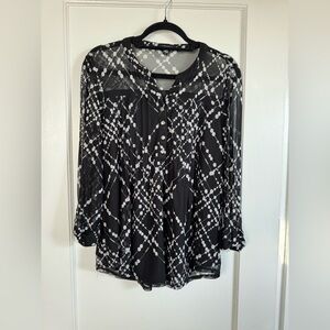 Black and White Patterned Top